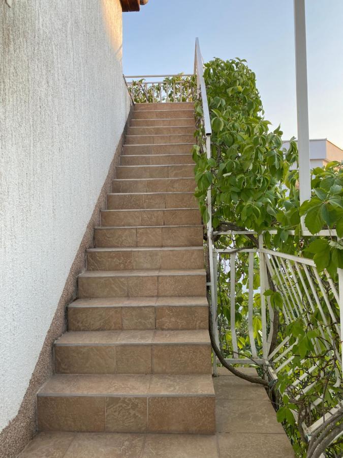 D.O.O. Yury Apartment Трогир Экстерьер фото