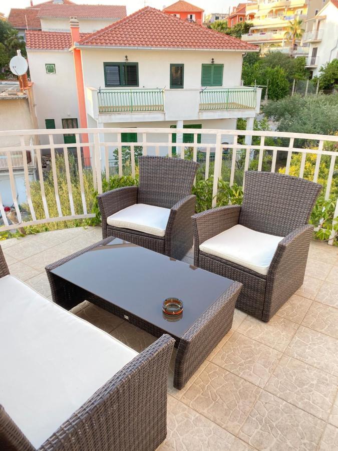 D.O.O. Yury Apartment Трогир Экстерьер фото