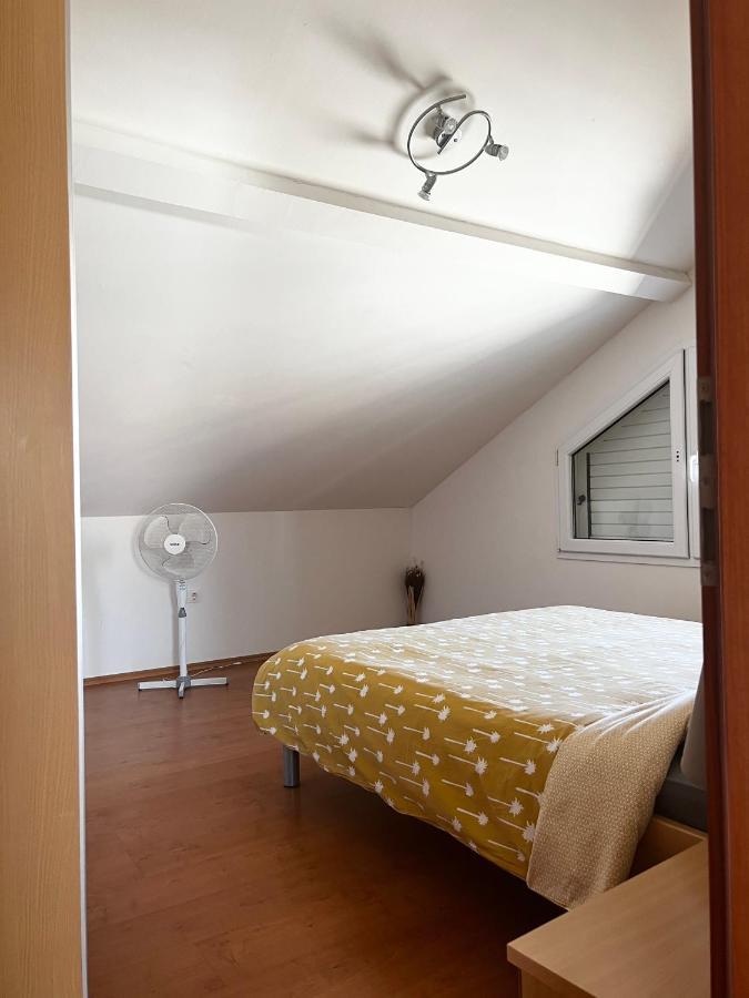 D.O.O. Yury Apartment Трогир Экстерьер фото