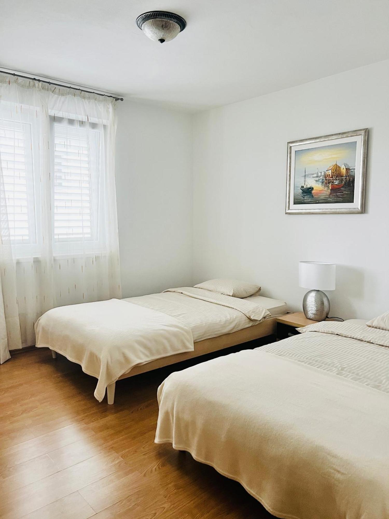 D.O.O. Yury Apartment Трогир Экстерьер фото